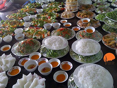 Ăn Đám Giỗ Ăn Đám Giỗ