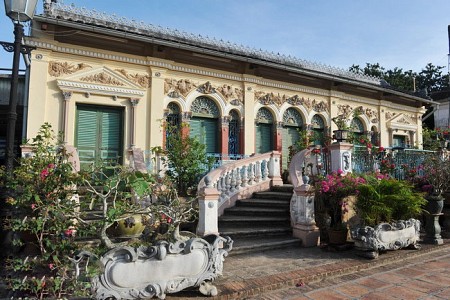 Chương Trình 2 Ngày 1 Đêm: Nhà Cổ Bình Thủy – Vườn Cò Bằng Lăng – Cần Thơ