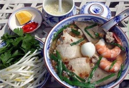 Khách sạn Sông Tiền