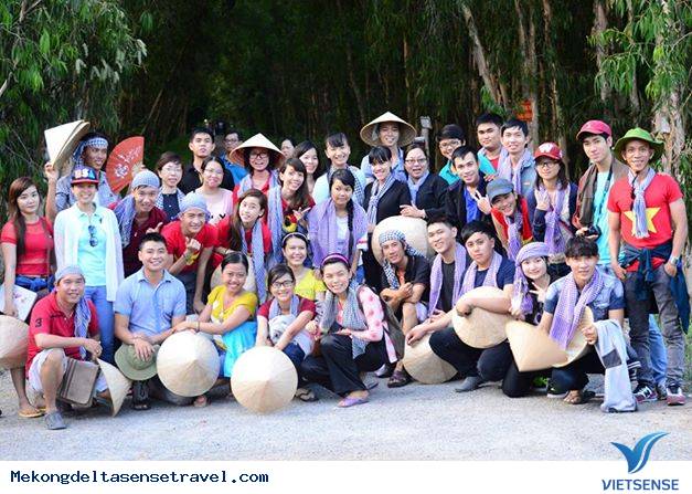 Trãi nghiệm mùa nước nổi - Ảnh 1