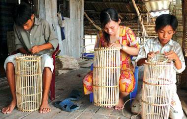 Về miền Tây đặt lờ mùa nước nổi - Ảnh 4 Về miền Tây đặt lờ mùa nước nổi - Ảnh 4